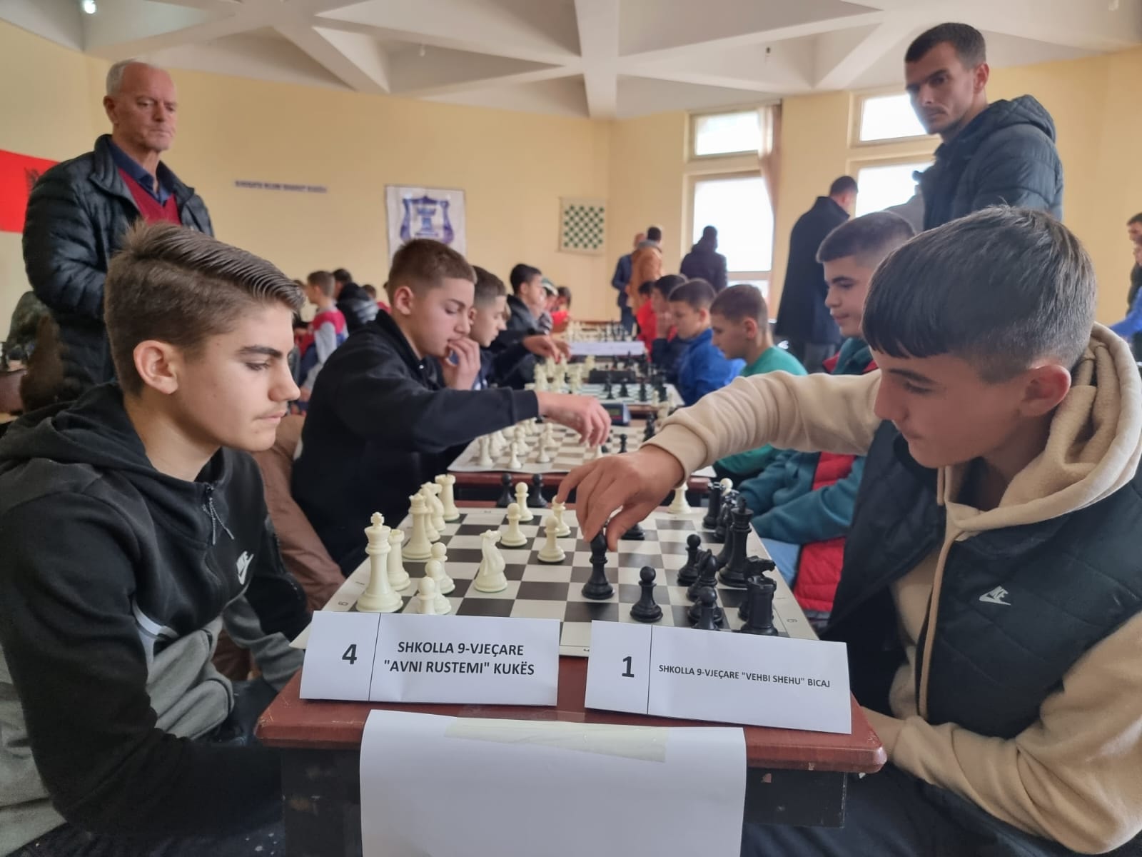 Foto, Zyra Vendore e Arsimit Parauniversitar Kukës