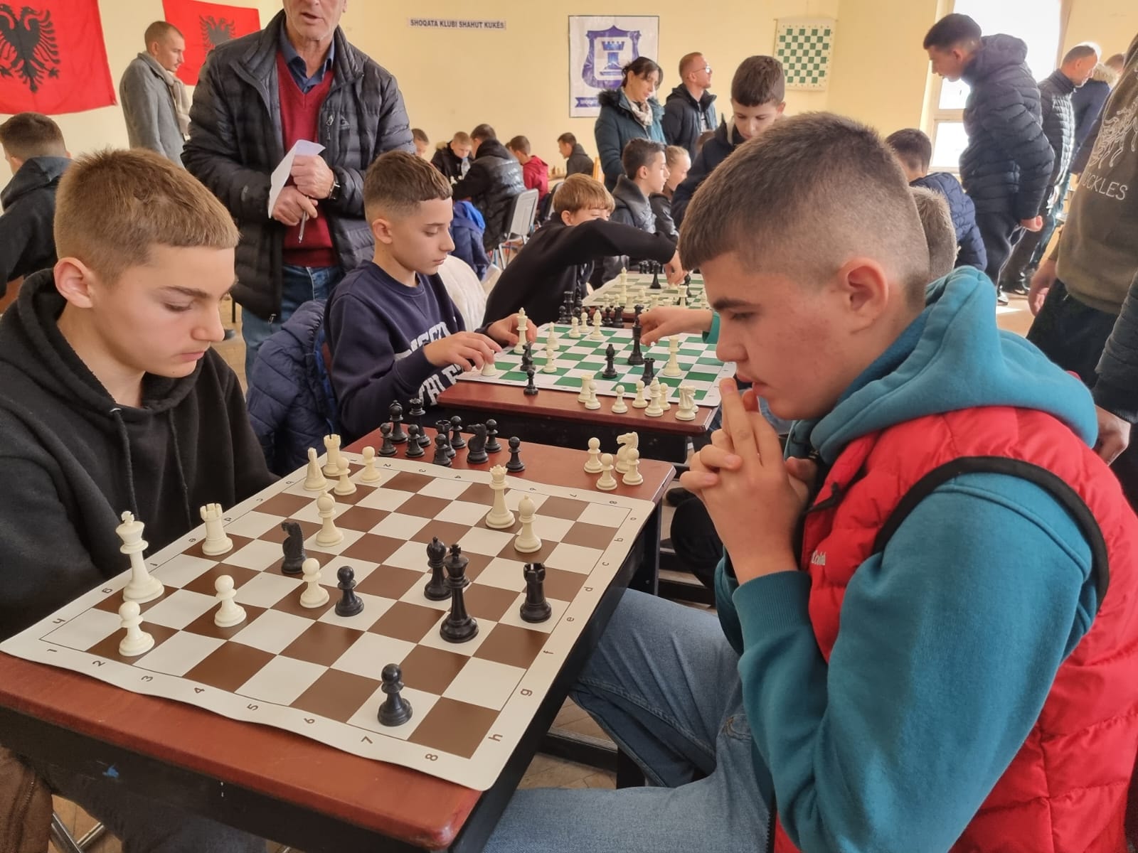 Foto, Zyra Vendore e Arsimit Parauniversitar Kukës