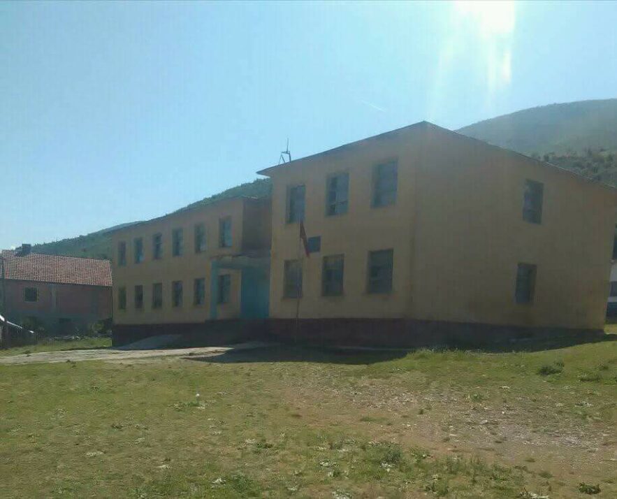 Foto, Zyra Vendore e Arsimit Parauniversitar Kukës