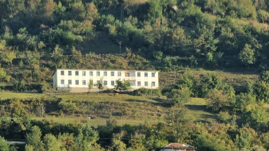 Foto, Zyra Vendore e Arsimit Parauniversitar Kukës