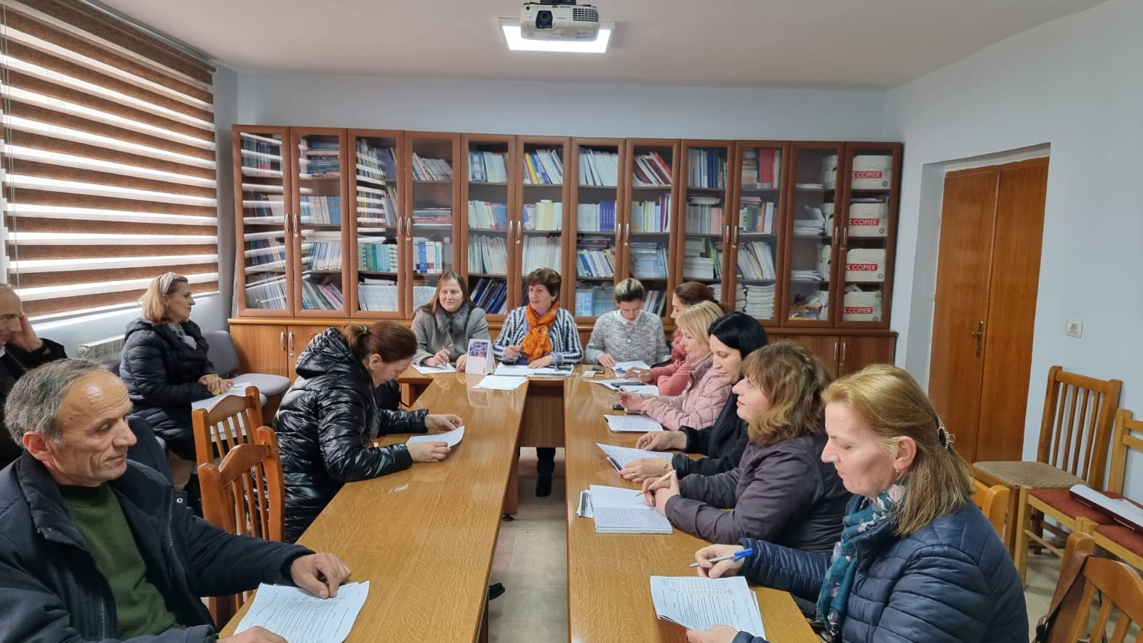 Foto, Zyra Vendore e Arsimit Parauniversitar Kukës